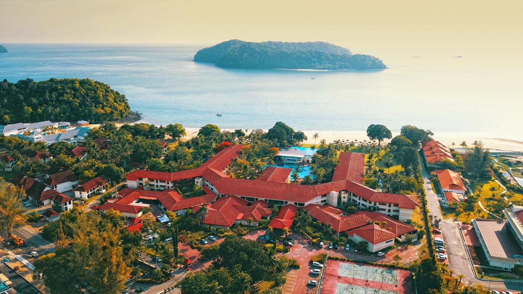 Holiday Villa Resort & Beachclub Langkawi Pantai Cenang  Exterior foto